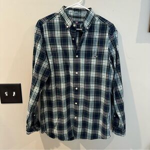 Vineyard Vines Navy and Green Plaid Button-Down Shirt classic fit tucker shirt